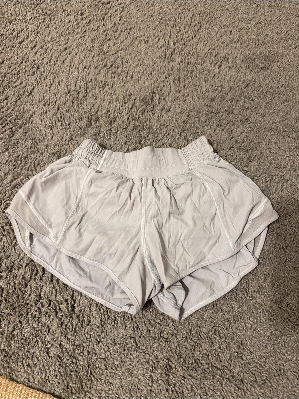 Lululemon Light Gray Women’s Shorts - Picture 2 of 6